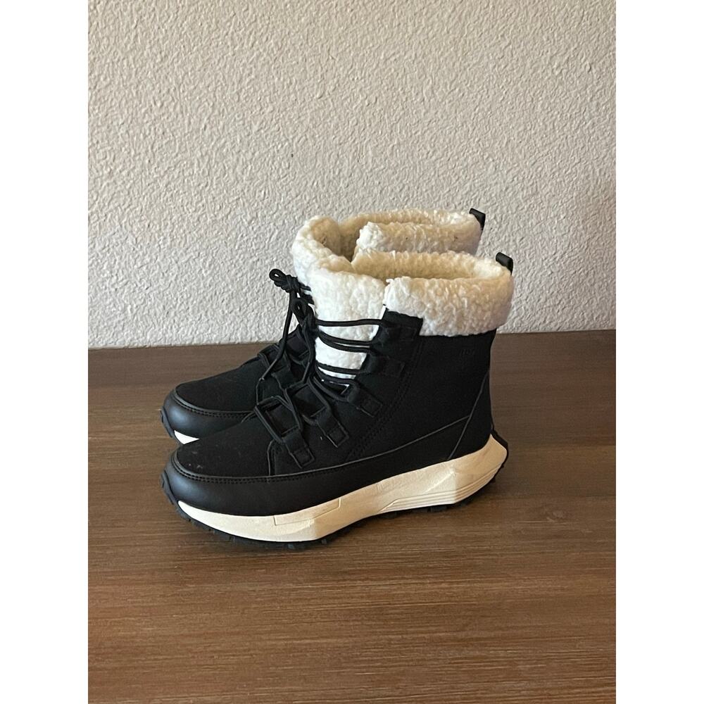 Winter Boots Ankle Waterproof Lightweight Size 5.5 - Picture 2 of 8